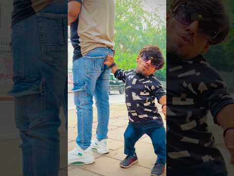 Husn Tera !🍑👆🏻 Tauba Tauba🎵😂🙌🏻#youtubeshorts #funny