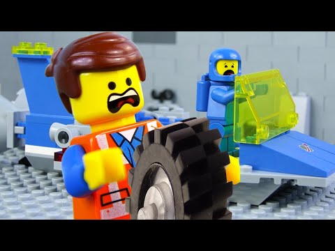 LEGO Movie Brick Building STOP MOTION LEGO Emmet vs Benny Vehicles | Billy Bricks Compilations