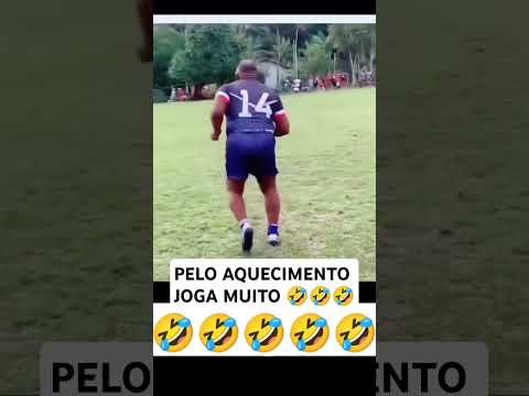 SÓ PELO AQUECIMENTO JÁ SABEMOS QUE JOGA MUITO #videoshort #meme #piadasrapidas #humor #piadascurtas