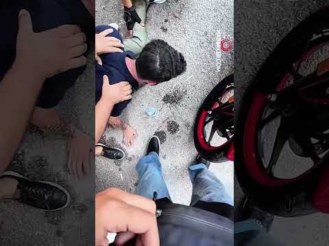 Saniyelerle yarışan motorcu, heimlich ile hayat kurtardı