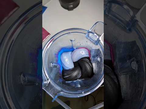 Making a Galaxy Smoothie using Red Beetroot, Activated Charcoal and Blue Spirulina powder