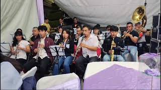 "Como un loco".  Banda San Miguel de Santiago Laxopa.