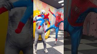 A zombie is controlling Spider-Man 😳