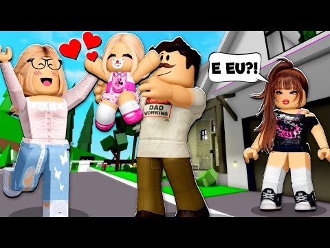 MEUS PAIS TIVERAM BEBÊ e DEIXEI de SER a FILHA PREFERIDA! | Historinhas Brookhaven Roblox