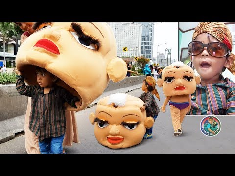 nyobain BADUT MAMPANG PonDay, SYAFIQ Lucu BanGet!! ~ Funny Clown Dance
