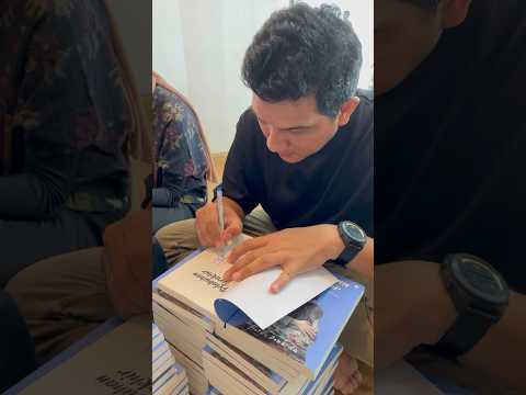 Buku Pelabuhan Terakhir gak cerita hanya asmara tp konflik batin antara orang tua dan anak