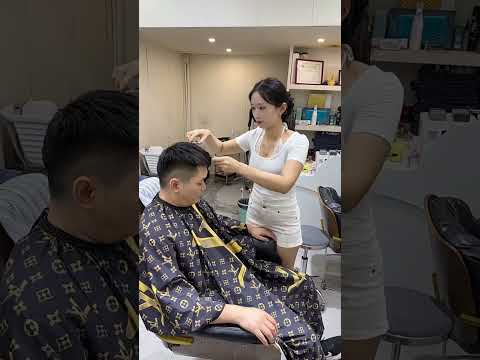 剪个头老是动!#原创视频 #一定看到最后 #感谢抖音感谢抖音平台#搞笑#快樂#男性本色#內涵#shorts
