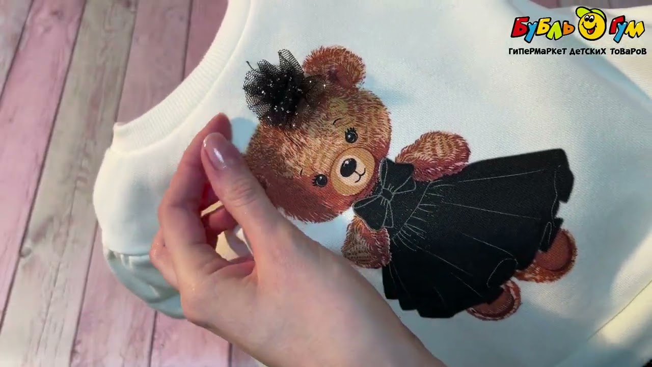 Платье Lanson Kids со сверкающей юбкой черно-белое - видео Платье Lanson Kids со сверкающей юбкой черно-белое - видео