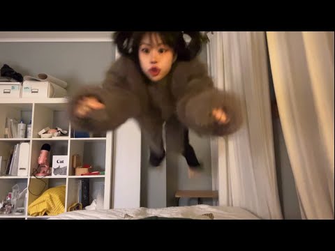 ASMR😻 Your Chaotic Cat is Obsessed with YOU in bed (Face Brushing & Body Massage)