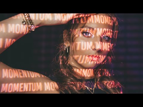 Kiya – MOMENTUM (officiële videoclip)
