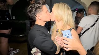 BEIJANDO DESCONHECIDA NO ALCOOLTECEU LAS VEGAS