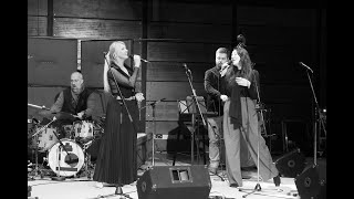 Za dlaňou s Katkou Koščovou na krste albumu