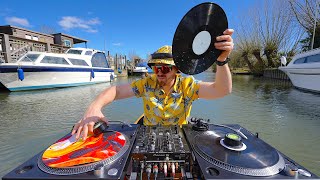 Mixing records on my kayak... (Vinyl-Only House Set)