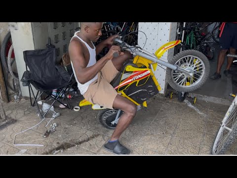 Así le cambié los frenos a mi moto eléctrica en RD para prender a calibrar 😱￼