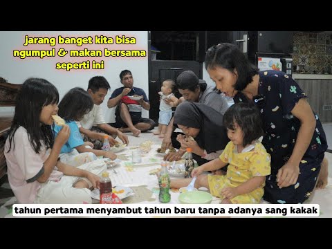 Makan bersama mereka di malam tahun baru - @Kuatbae  @trimabae