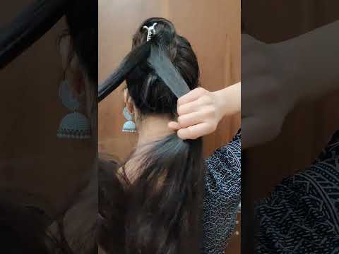 Very Easy Banana Clutcher Hairstyle 🤩@basichairstyle #shortsvideo #longhair #hairstyle