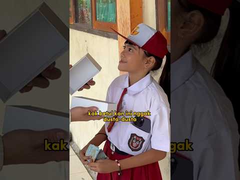 Jadi Minder Aku Kasih Handphone🤣