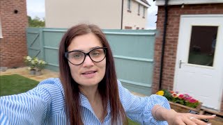 FIRST TIME CHANGING THE LOOK OF OUR HOME GARDEN IN UK, GROWING PLANTS GARDEN MAKEOVER FINAL LOOK P-1