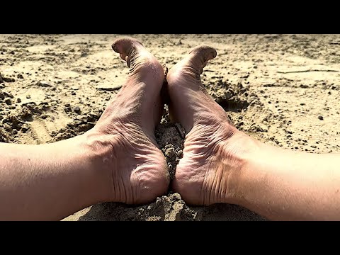 ASMR relaxation FEET on the beach