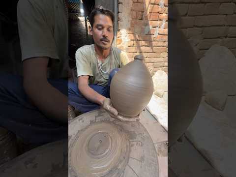 मेहनती भाई ने चिकनी मिट्टी से बना दिया लाखो रुपए जोड़ने वाला गुल्लक #shots #shortsfeed #trending