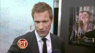 Aaron Eckhart and Nicole Kidman "Rabbit Hole" ET Red Carpet Interview