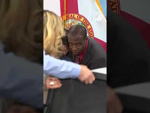 Florida state senator faints during DeSantis presser
