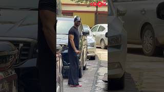 Shahid Kapoor Turns Back and Smiles at the Paps #shorts #shahidkapoor #viral