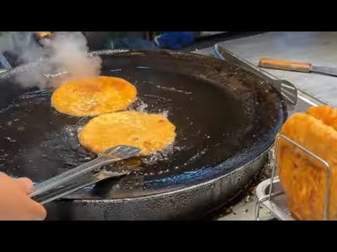 Spicy Pork and Beef Scallion Meat Buns - Chinese Street Food