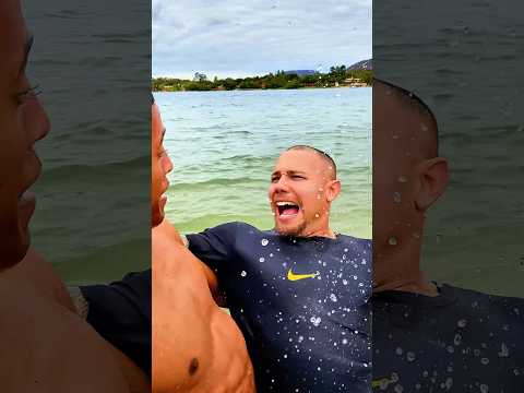 SALVA VIDAS ERA HOMEM!🛟#viral #comedy #shorts