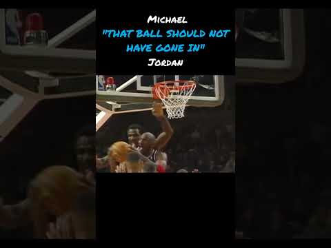 Charles OAKLEY SMOTHERS MJ - IMPOSSIBLE SHOT but he still makes it #goat #nba #nodunks