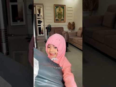 Shanum terima paket