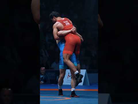 Don't let go until you win! Ali ARSALAN ๐ท๐ธ wins the world ๐ฅ #wrestleTirana