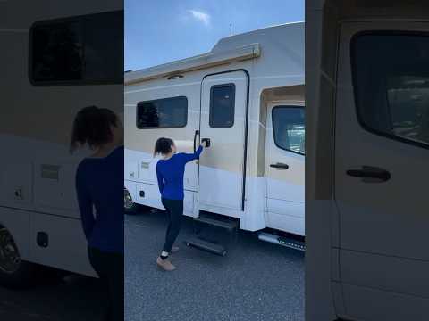 Living in an RV #rv #travel #tinyhouse #motorhome