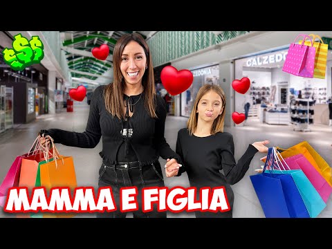 INTERA GIORNATA INSIEME, MAMMAGIULIA E FIGLIACHIARA VANNO TUTTO IL GIORNO IN GIRO PER NEGOZI!