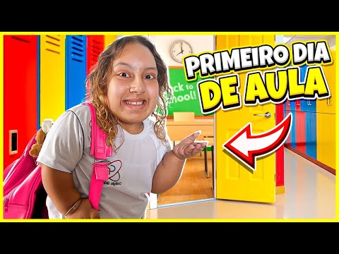 Primeiro Dia de Aula no ENSINO MÉDIO - Clau Santana e MC Divertida