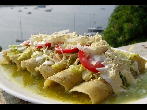ENCHILADAS VERDES DE POLLO