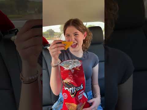 Ela queria comer Doritos 😱