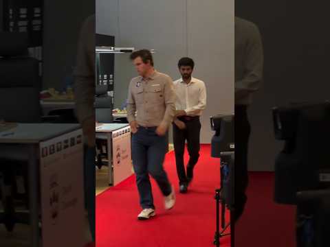 who's gonna win?💀#gukesh #magnuscarlsen #worldchesschampion #vikasrwt07 #shortsviral