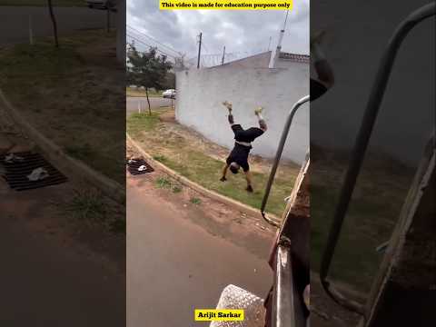 This person cleaning city of Brazil in a unique way #amazingfacts #facts #facts #technology #yoga
