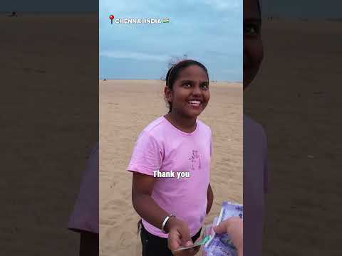 This Chennai Mother and Daughter Shocked Me on Marina Beach, Chennai (Amazing!)🇮🇳