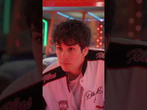 Looking for the love of my life at the arcade 👀❣️🕹️ #relationships #love #comedy #prank #funny