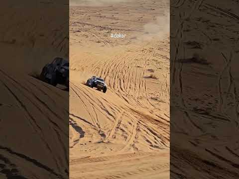 Impresionante vídeo! La Toyota a toda máquina por el desierto Saudí #dakar2024 #shorts