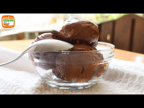 Mándale ESTO a quien dice que ‘no hay postres ricos en proteína’ � (Helado de Chocolate INCREÍBLE)