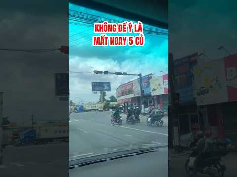 Đèn đỏ “ĐỨNG HÌNH” mất oan 5 củ. Anh em tài cẩn thận nhé!
