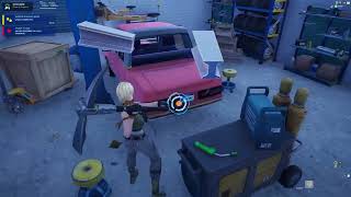 SUPREME IQ ESCAPE ROOM - FORTNITE