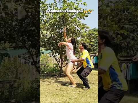 Bantu bos ambil buah #funny #viralvideo #ngakak #comedy #komedi #shorts