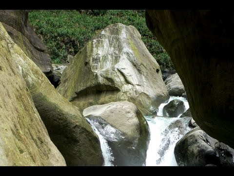 台灣真美 竹山太極峽谷 - YouTube(3分34秒)