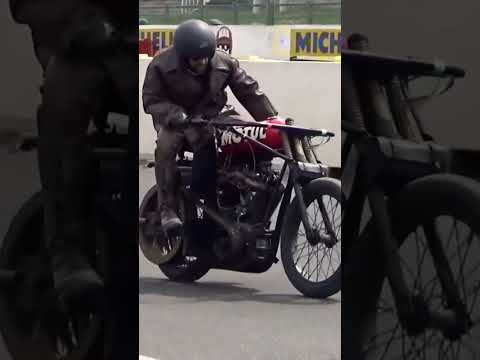 Giants of Displacement - 20s Pacer Motorcycles