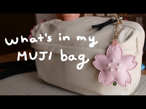 What’s In My MUJI Bag (my daily essentials in Japan) 🌸 | Rainbowholic