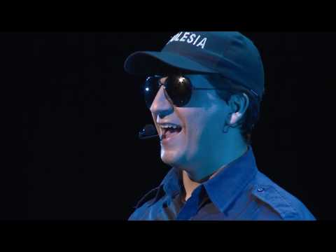 02 - GORDILLO - "El tucumano solo roba corazones" - GORDISHOW Teatro Opera 2016